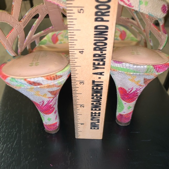 NATURALIZER heel size 8.5 - Picture 4 of 6